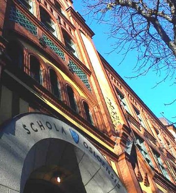 Hovedinngangen Hovedinngangen
