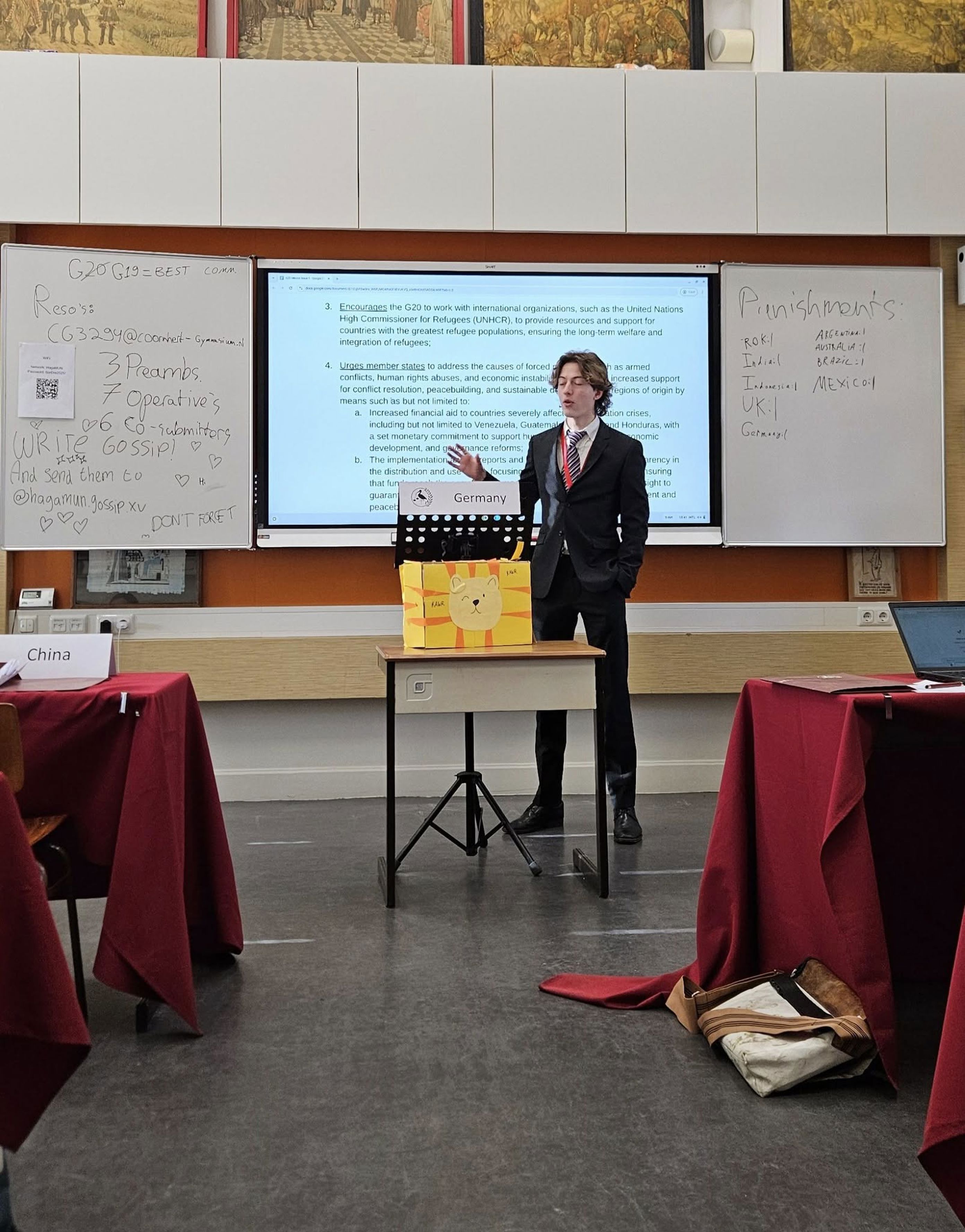 en person som holder en presentasjon