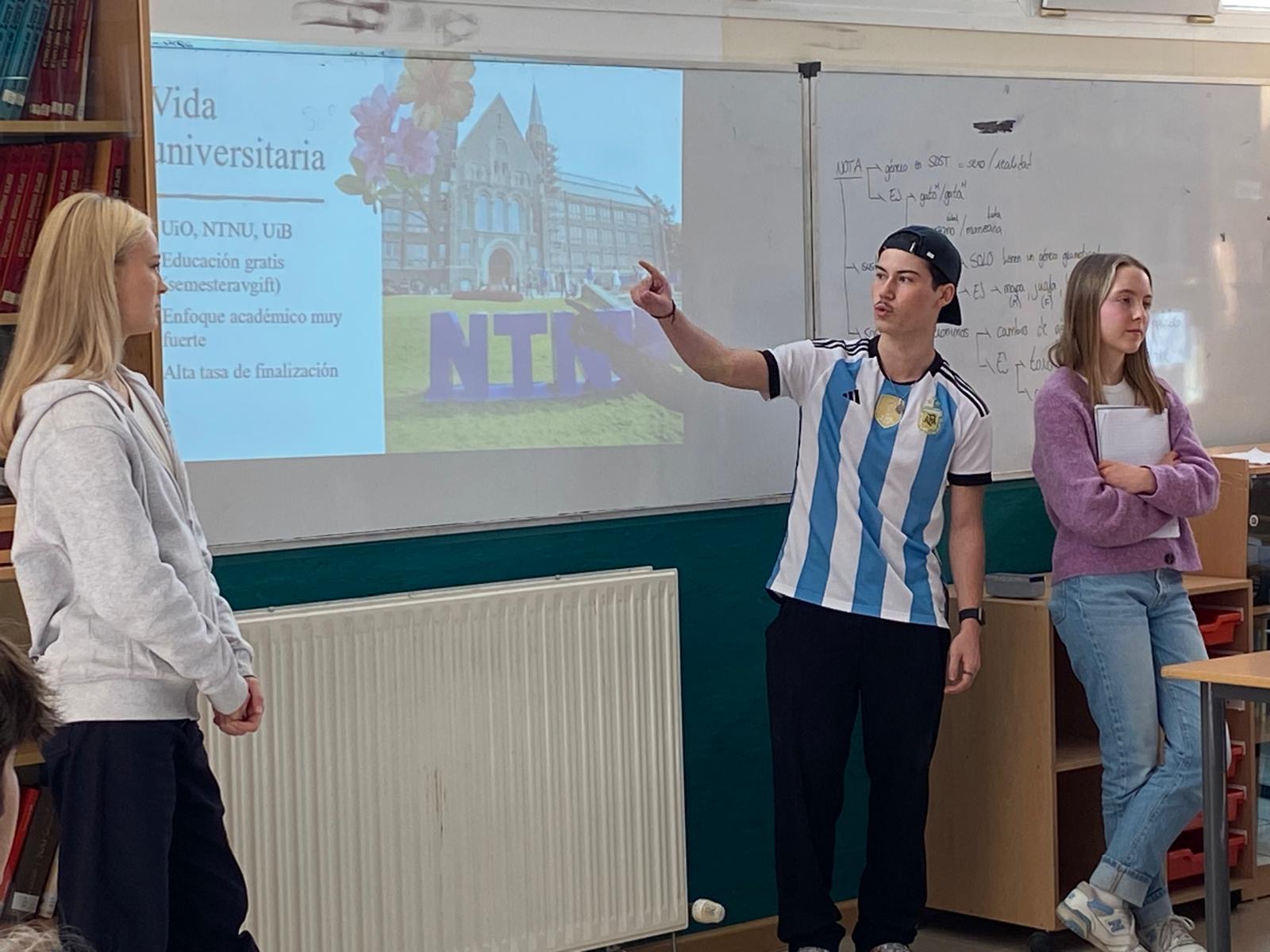 en person som holder en presentasjon