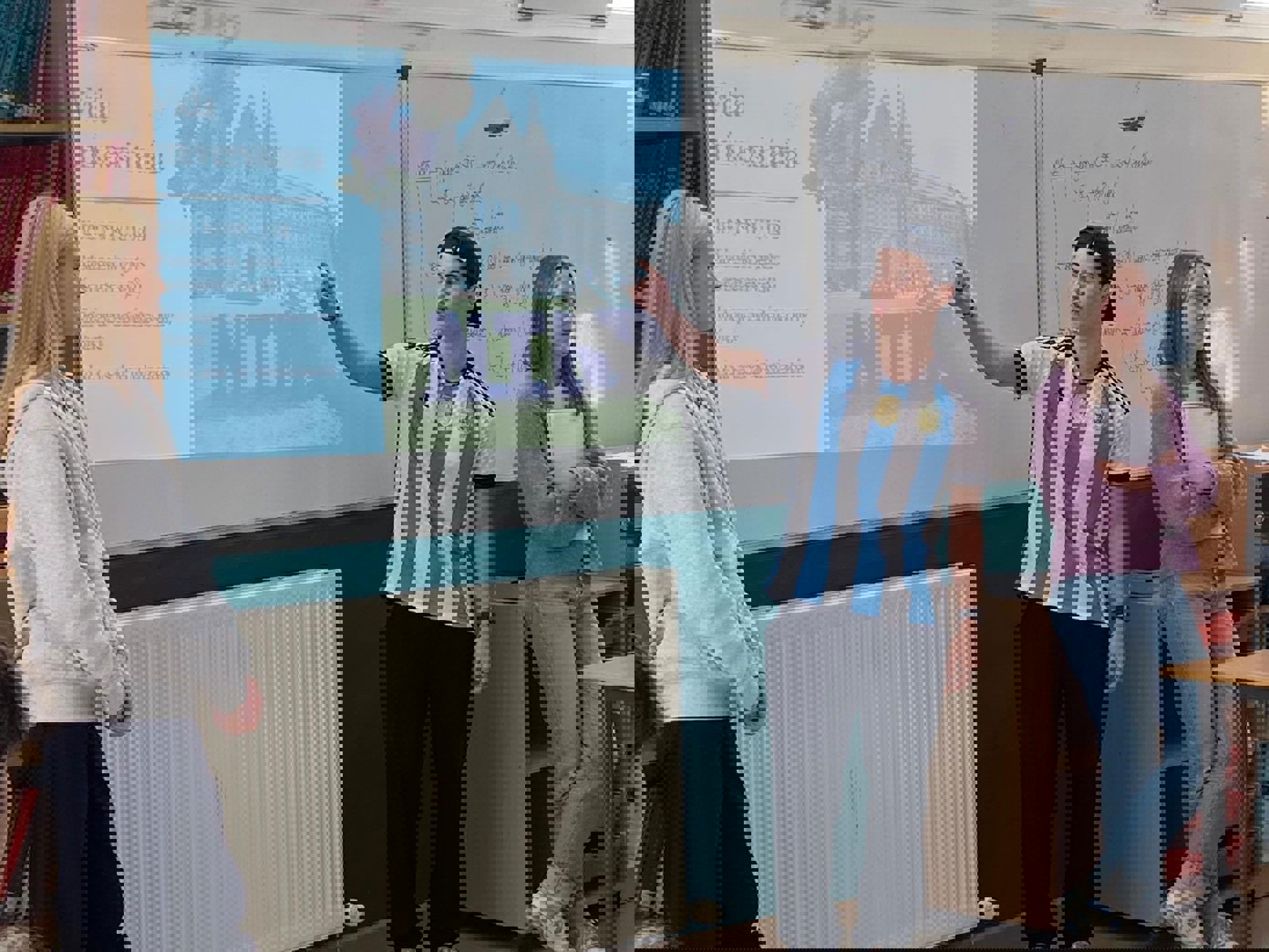 en person som holder en presentasjon